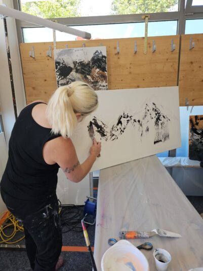 2b365ca1-e50e-4ac0-9aed-7b68af8699d1