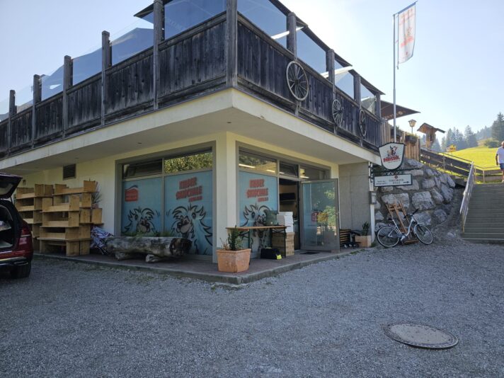 b8515e12-9bbb-4f4d-9624-9670ed1866df